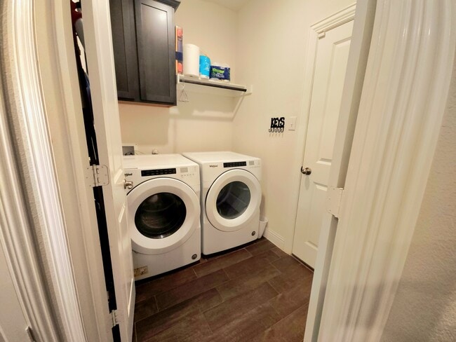 Photo - 3012 Denver Ave