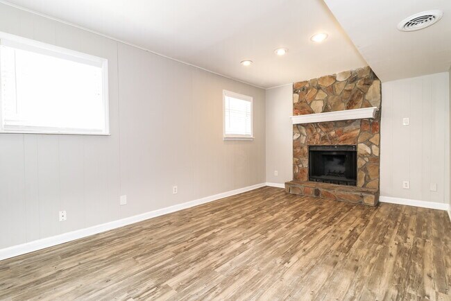 2622 Candler Woods Way