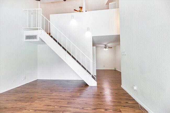 Photo - 10811 Richmond Ave. Unit 101