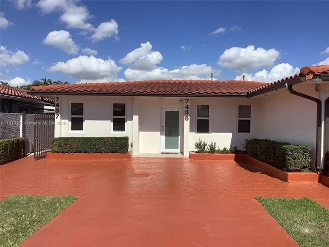 Photo - 7435 SW 23rd St