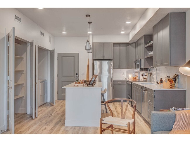 Photo - Harmony 3900