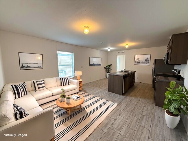 Photo - 4 Northglen Dr