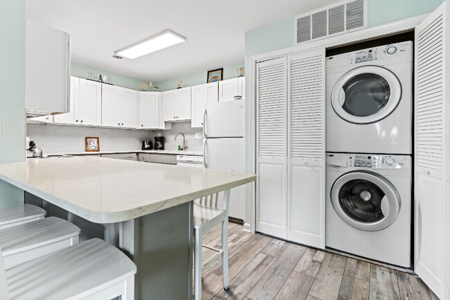 14409 Lighthouse Ave Unit 6