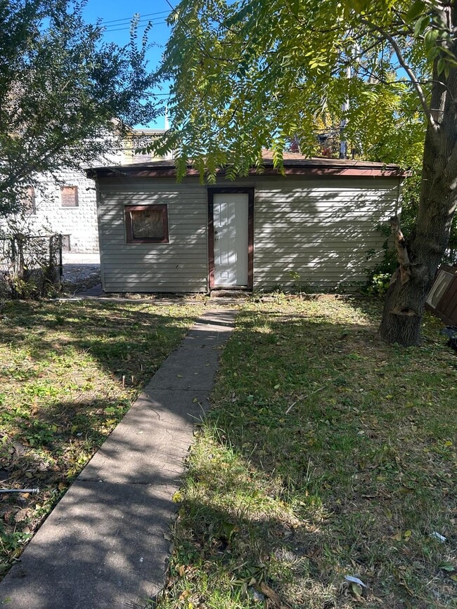 Photo - 11305 S Edbrooke Ave Unit 1