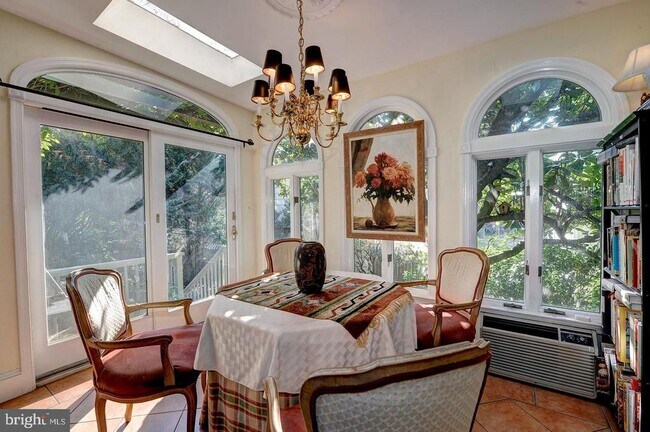 Photo - 4007 18th St NW