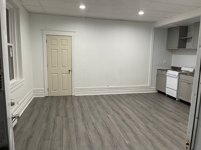 Photo - 239 S 17th St Unit #2