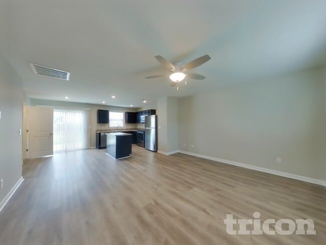 Photo - 2512 Solomon Ln