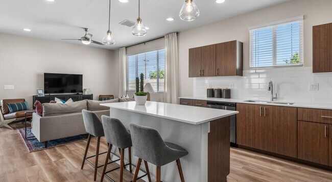 Photo - 6314 S 47th Dr