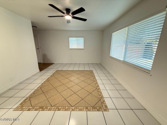 Photo - 38638 31st St E