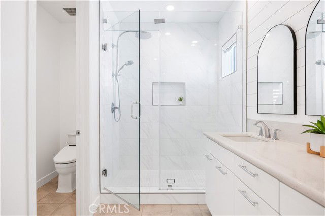 Building Photo - 121 Fremont