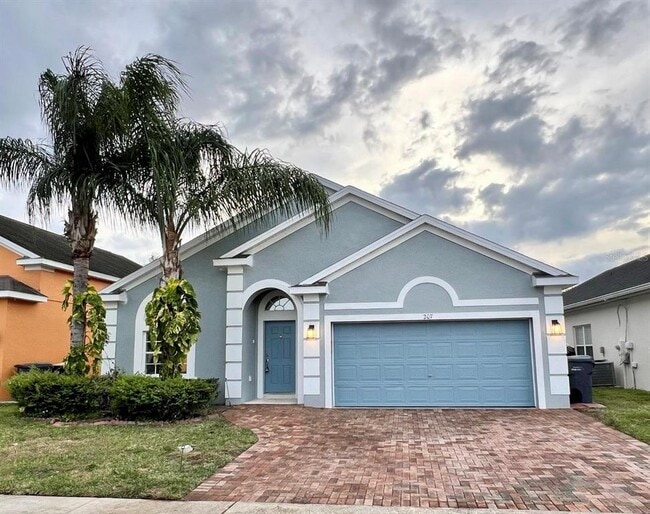 Building Photo - 207 Vizcay Way