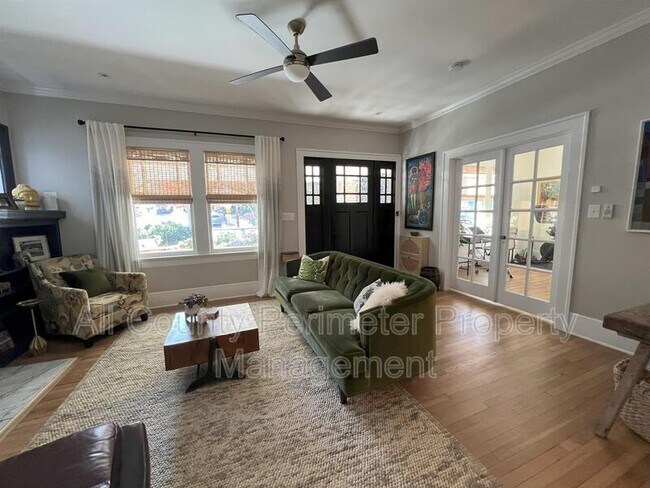 Photo - 1008 North Avenue NE