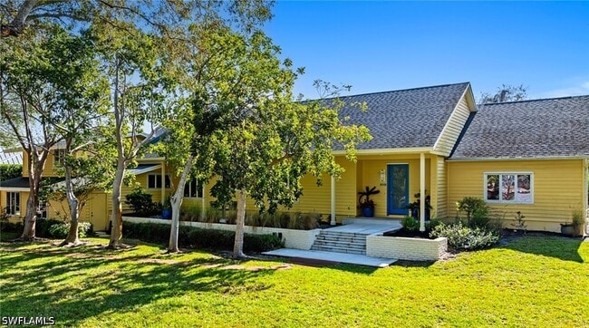 586 Yucca Rd