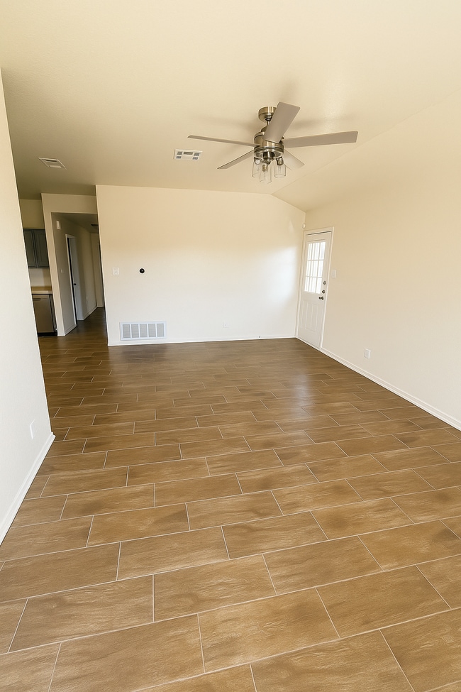 Photo - 5109 Daybreak Dr