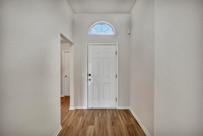 216 Meadowside Dr