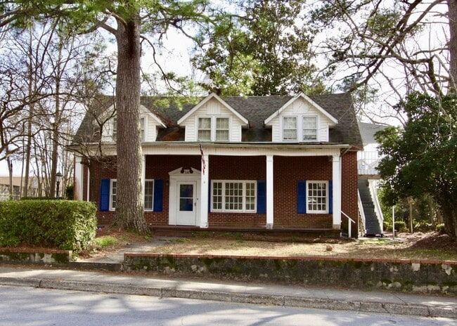 Building Photo - 14 Tallman St