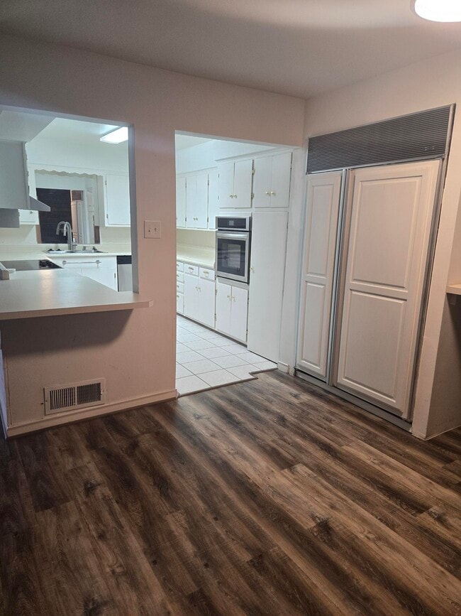 Photo - 8604 Baltimore Dr Unit 2