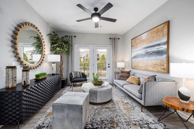 River Oaks Landing apartments — community photo