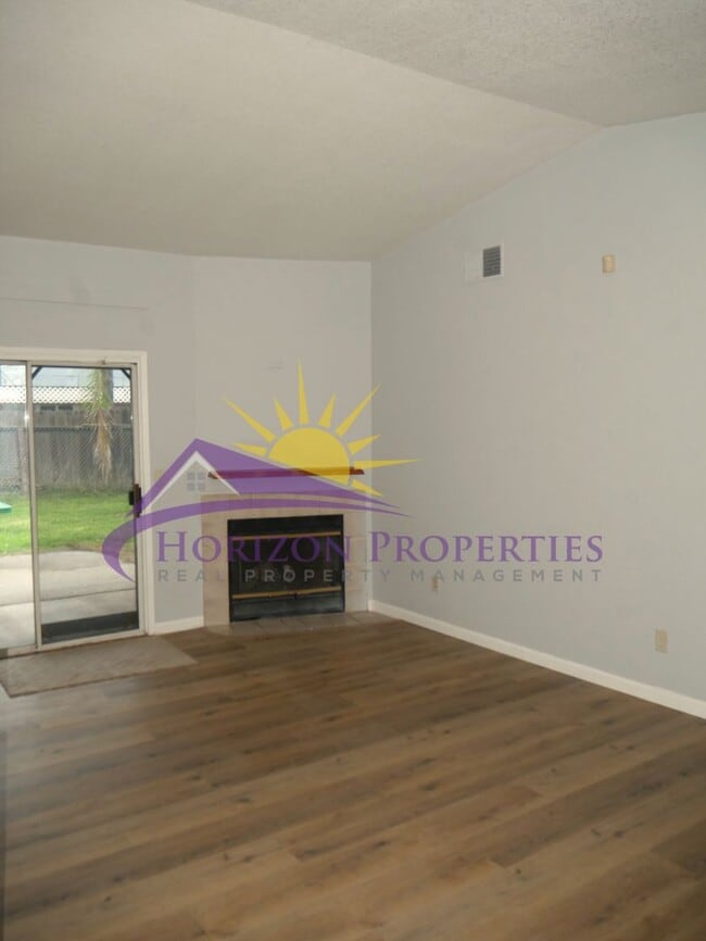 Photo - Cozy 3 Bed 2 Bath 1,477 Sq. Ft. Sacramento Home