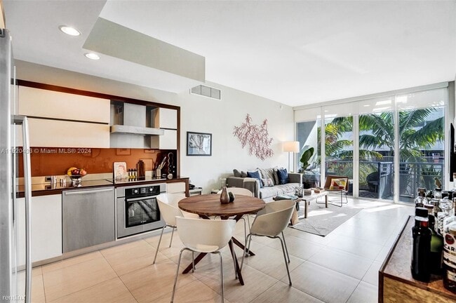 Photo - 1 br, 1.5 bath Condo - 2100 Park Ave Apt 310 Unit Apt 310