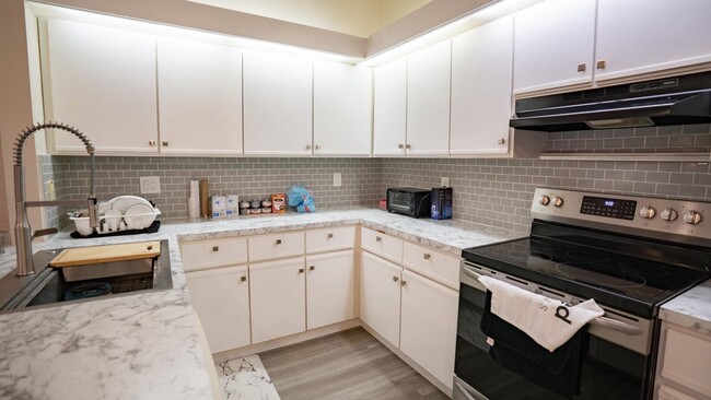 Photo - 8844 Marge Ct Townhome
