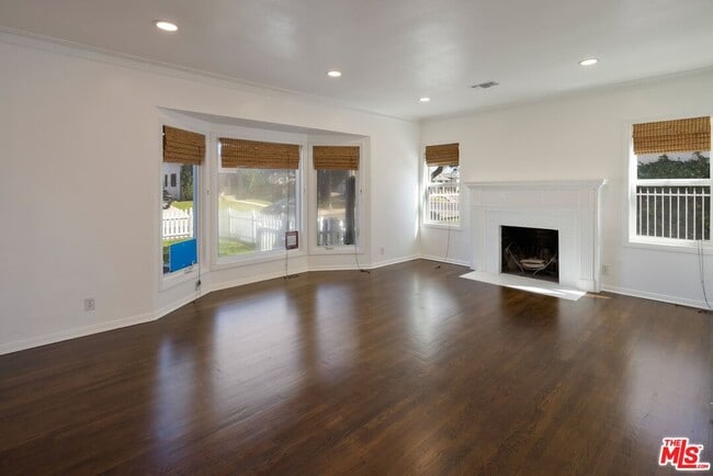 Photo - 6446 W 85th St