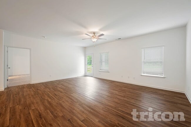 Photo - 123 Chapel Meadow Ln SW