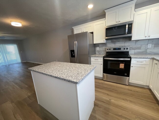 Photo - Never Occupied - Brand New 2 bedroom 2 bath Duplex in Kimberling City, MO - Ask us about Move In ...