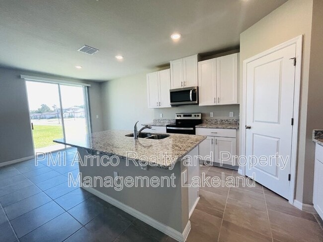 Photo - 1061 Oak Vly Dr