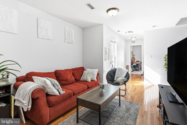 Photo - 2024 N Carlisle St