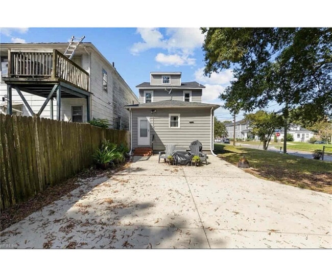 Photo - 2612 Middle Ave