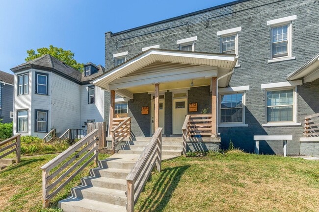 Photo - 915 Wilson Ave