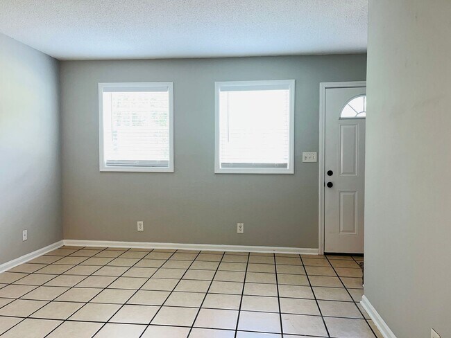 Photo - 611 Elm St Unidad 611 Elm Str B