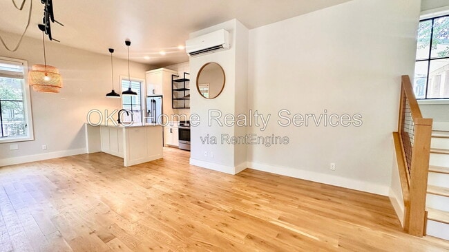 Photo - 941 Pedalers Ln