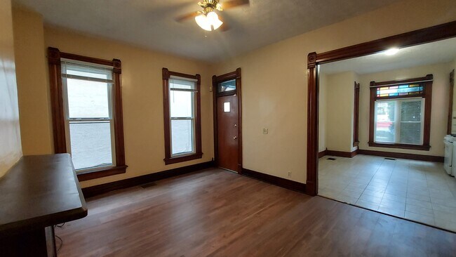 Photo - 118 King Ave