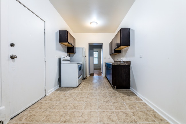 Photo - 4653 W Jackson Blvd