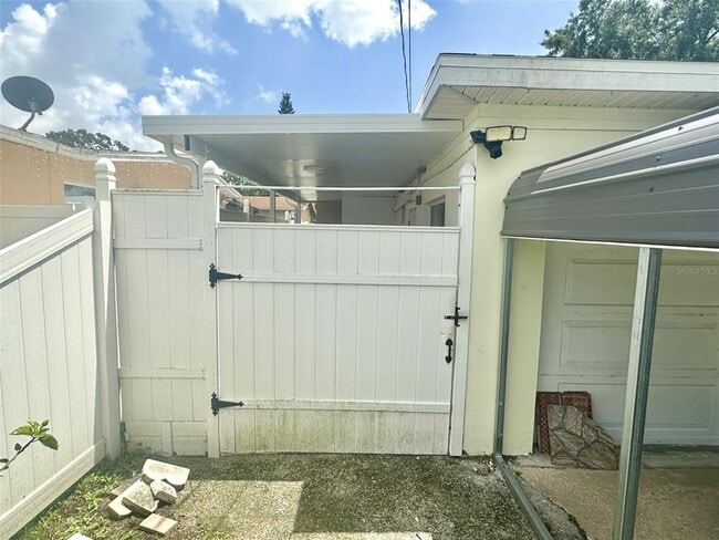 Building Photo - 2916 W Clifton St Rental
