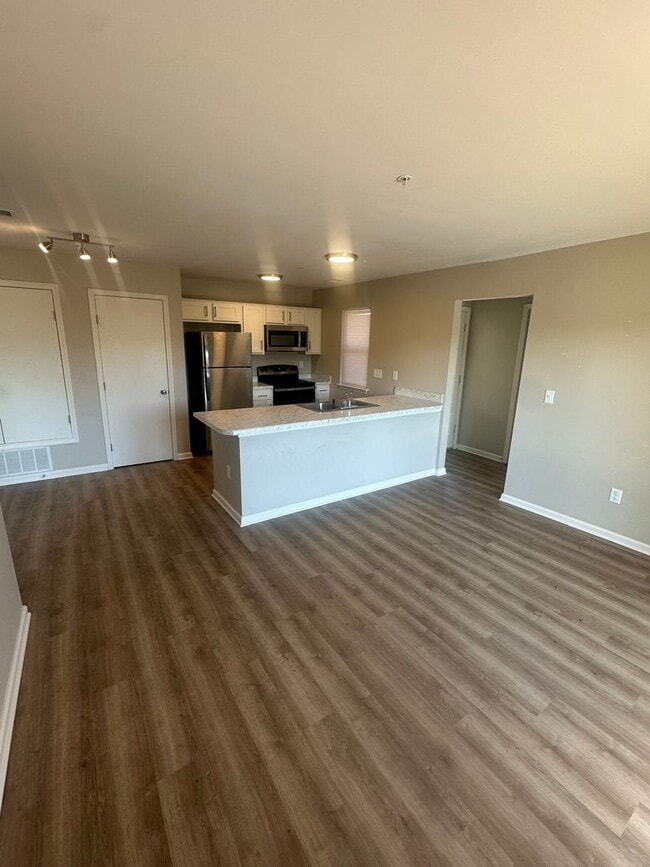 Photo - Great 2BD/2BA Condo On the Memphis/Germantown Line! Unit 4