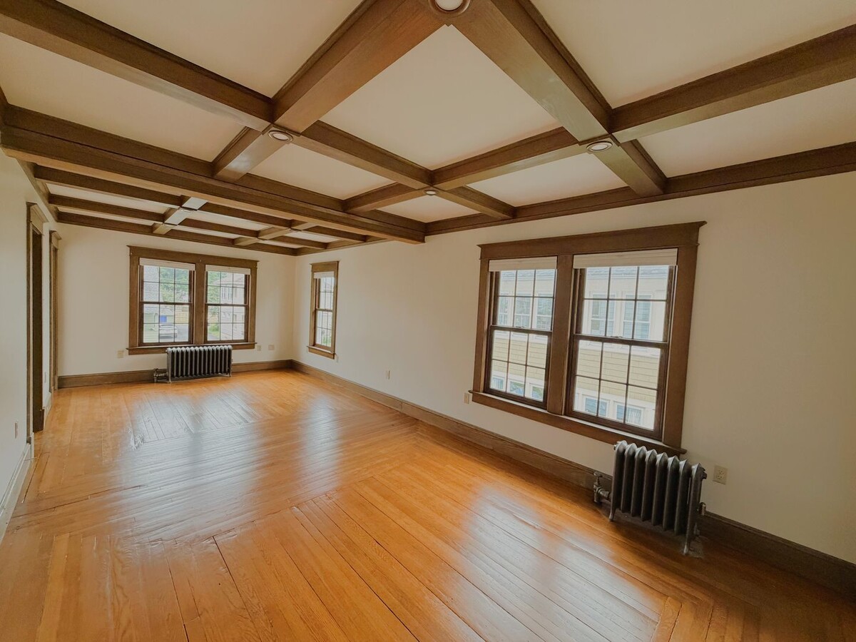 Photo - 35 Hazelwood Terrace Unit Apt #1