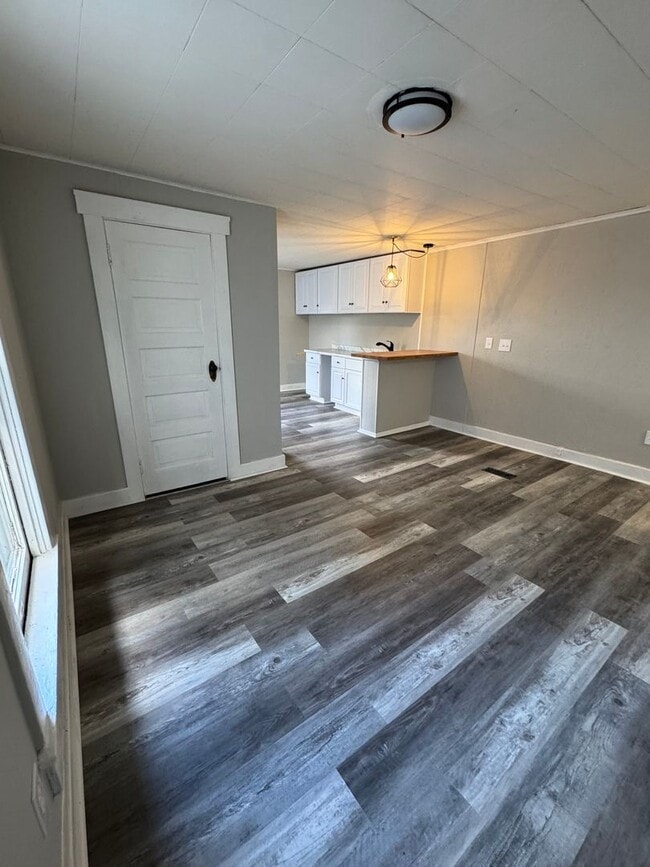 Photo - 2424-2426 Wayne Avenue Unit 2424 Wayne Avenue #1