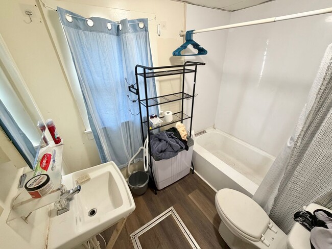 Photo - 233-235 North Willard Street Unit 3