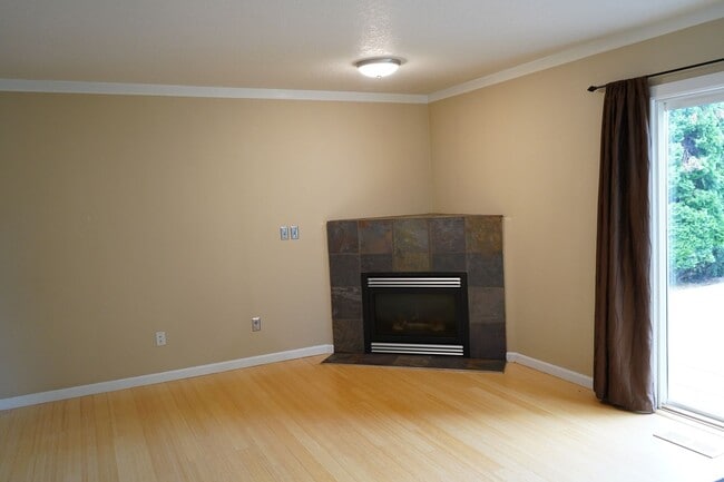 Photo - 5712 NE 64th Ave