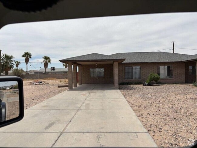 Building Photo - Peaceful Desert Retreat – Fully Remodeled ... Rental