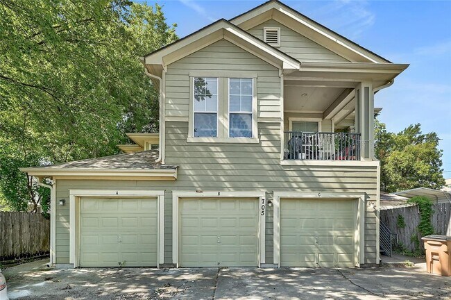 Photo - 705 Nelray Blvd