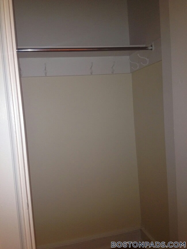 Photo - 62 Boylston St Unidad 925