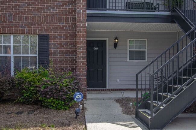 Photo - Henderson Place