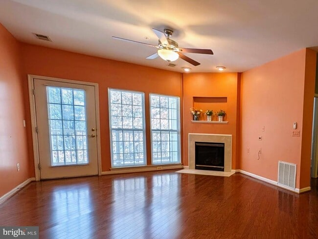 Photo - 6214 Westchester Park Dr Unit 402 F