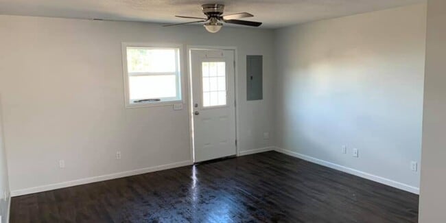 Photo - Laurel Flats LLC.