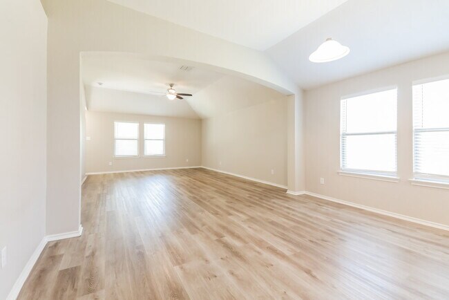 4713 Joshua Dr