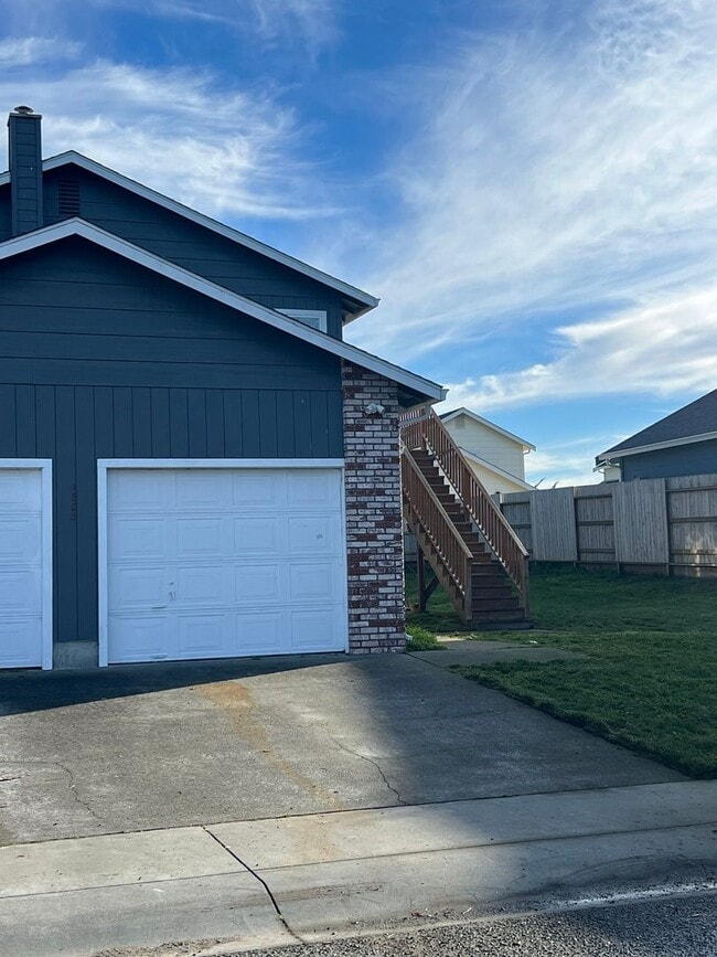 Photo - 1805 Caroline Ave Unit 1805 #B